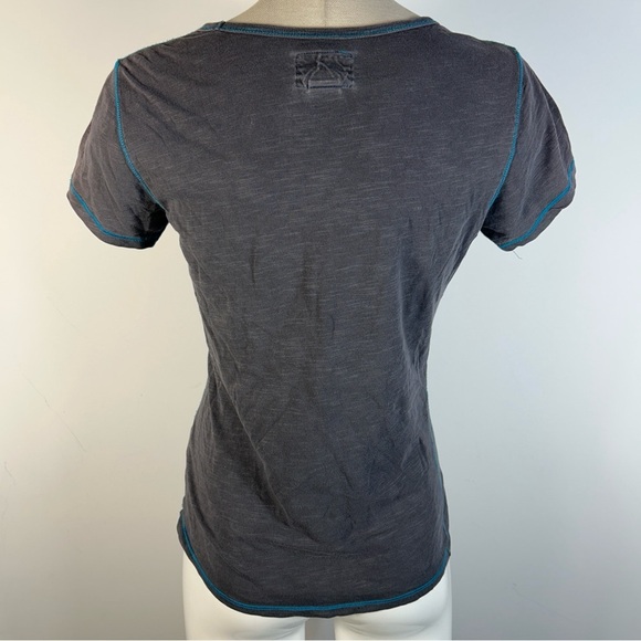 ❤️ Lucky Brand Gray Tee with Dragon Design S - Picture 3 of 9